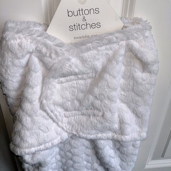 Buttons & Stitches Swaddle Sac - Picture 3 of 4